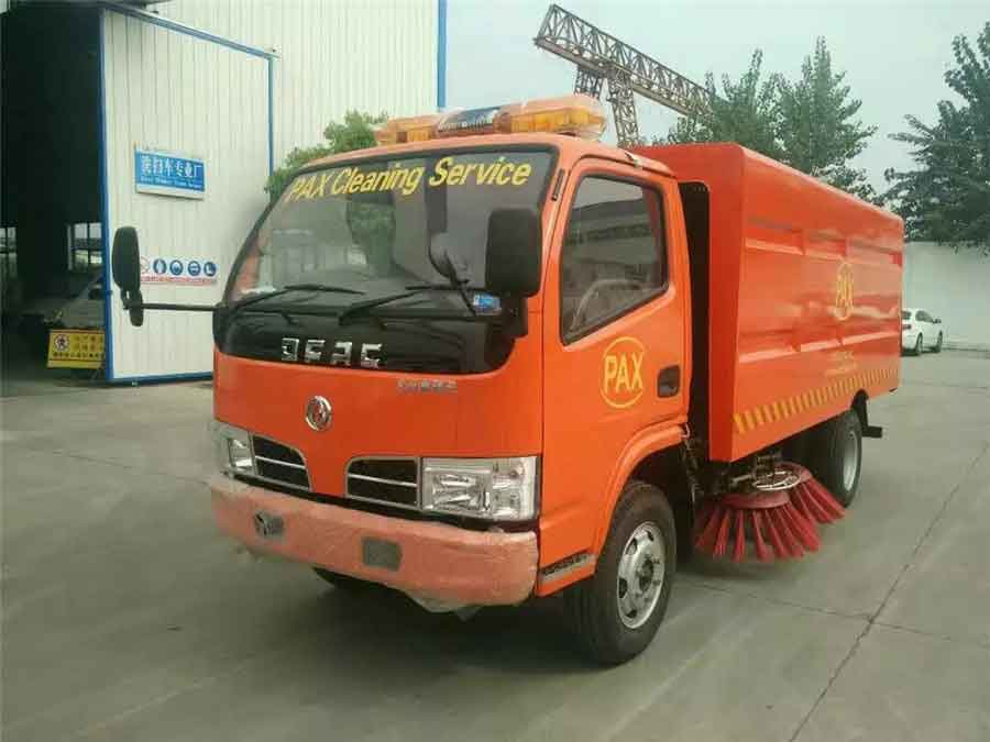 外贸出口东风扫路车_国三五十铃道路清扫车出口外贸
