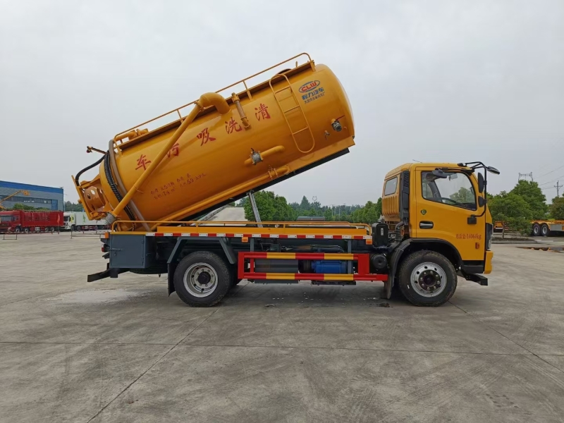 东风重载底盘11.5立方一体罐清洗吸污车 东风重载底盘11.5立方一体罐清洗吸污车