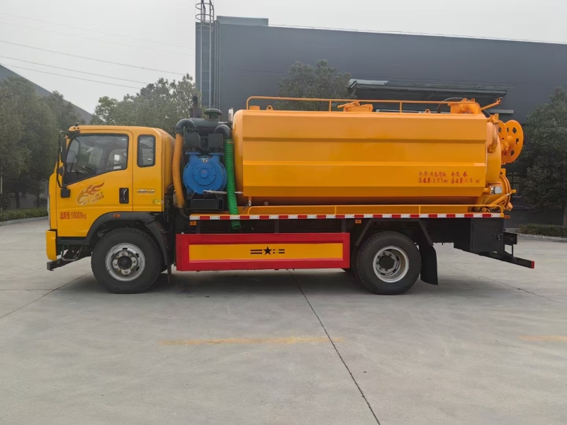 国六重汽豪曼5方清洗吸污车可下地室 国六重汽豪曼5方清洗吸污车可下地室