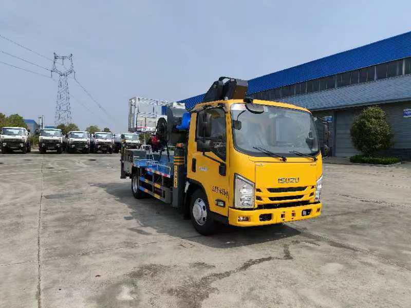 程力牌五十铃31米蓝牌直臂伸缩式高空作业车