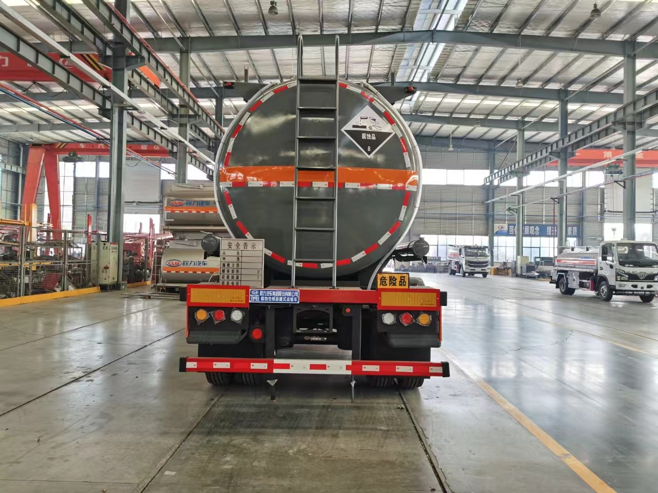 程力牌腐油性物品26立方罐式运输半挂车