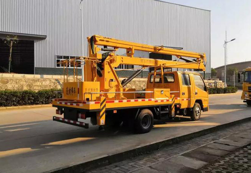 程力威高空作业车_江铃双排座14米16米高空作业车  