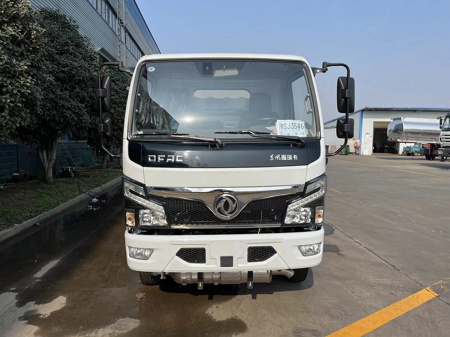 程力牌东风福瑞卡5.1方油罐车/5方加油车