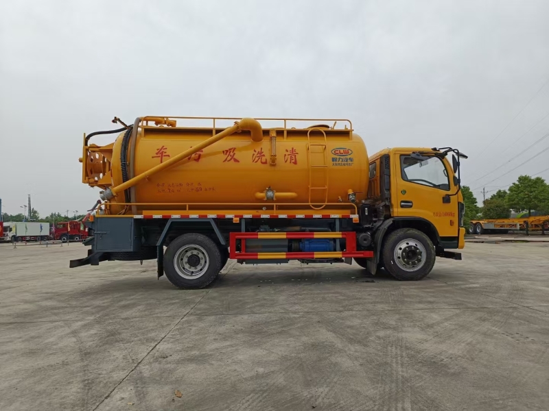东风重载底盘11.5立方一体罐清洗吸污车 东风重载底盘11.5立方一体罐清洗吸污车
