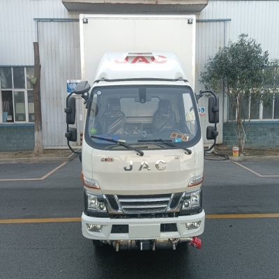 江淮•骏铃V5爆破器材运输车
