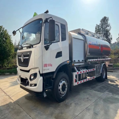 东风天锦10吨飞机加油车