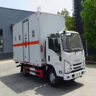 五十铃小黄牌爆破器材运输车 