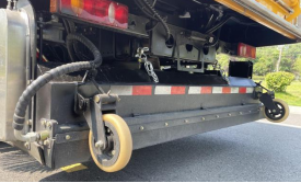 新一代节能环保单发吸尘车1729
