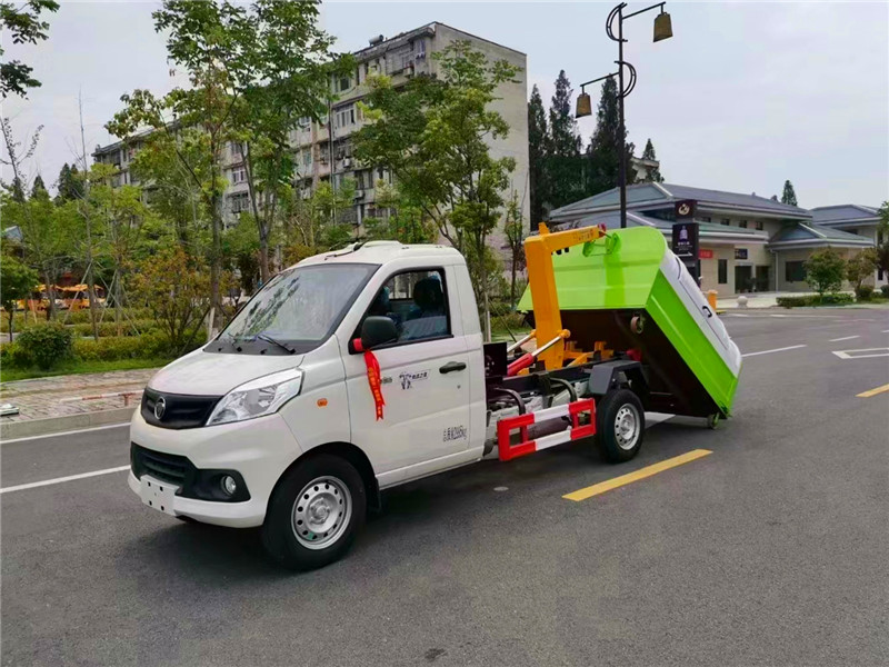 车厢可卸式垃圾车工作原理图解：快速装卸的 3 大核心技术