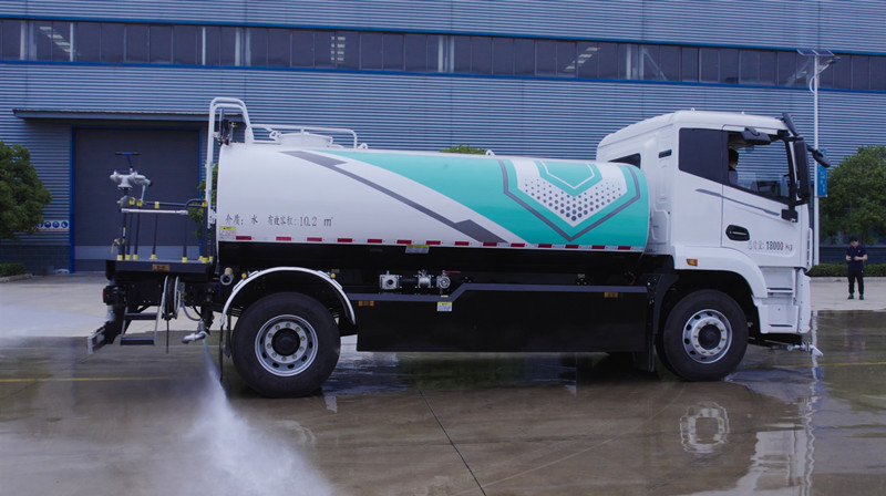 程力智能洒水车