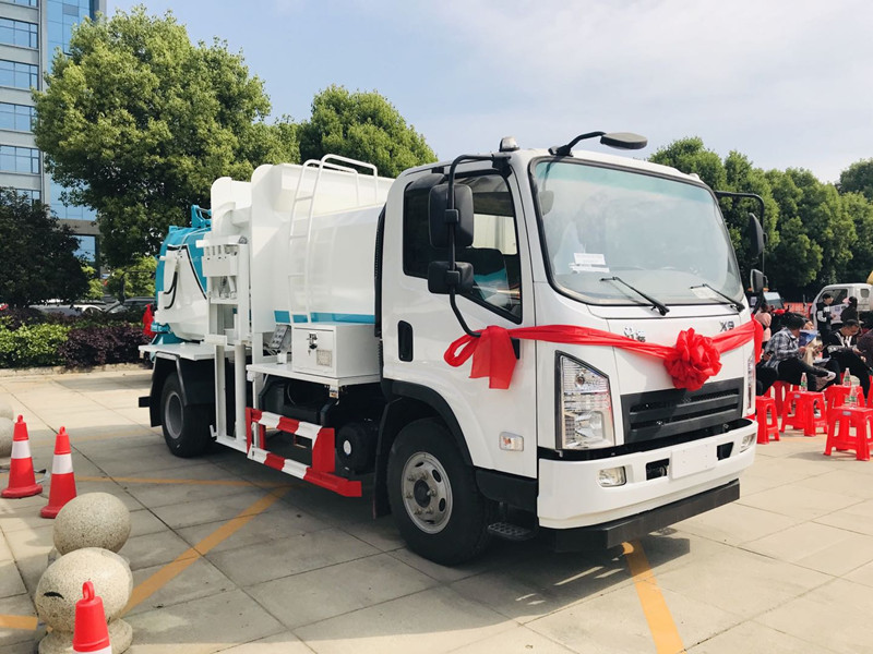 厨余垃圾怎么处理？程力厨余湿垃圾运输车密封防漏