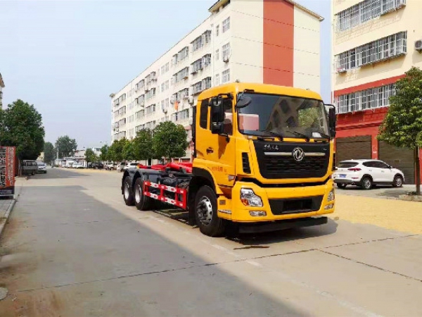 大型垃圾中转站如何选车？程力 18 吨垃圾车推荐