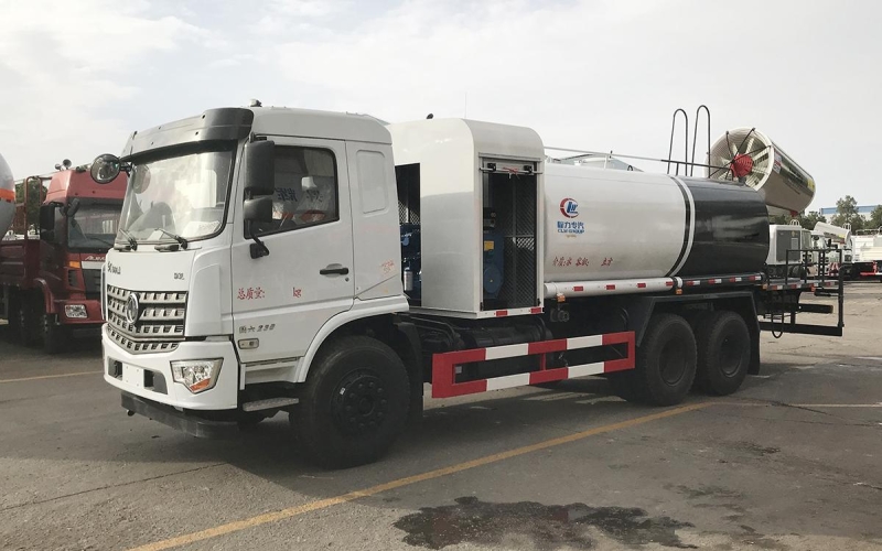 雾炮车在花粉季降尘应用