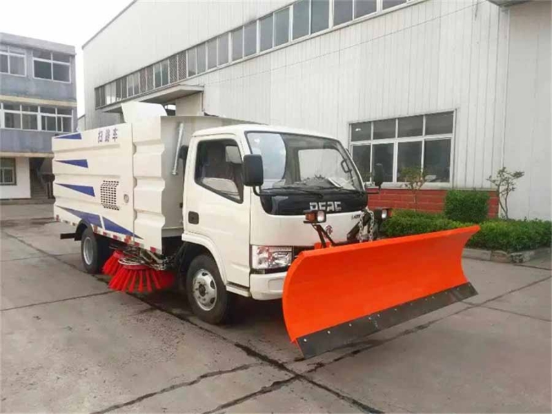 程力全天候清扫车，冰雪无阻，一路畅行！