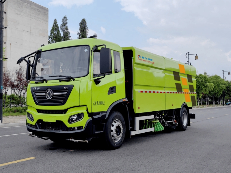 程力航空级高效扫路车如何为起降保驾护航？