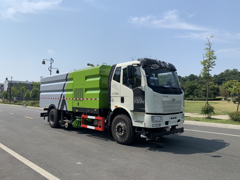  程力高效扫路车“保养秘籍”大公开！让您的爱车永葆青春。