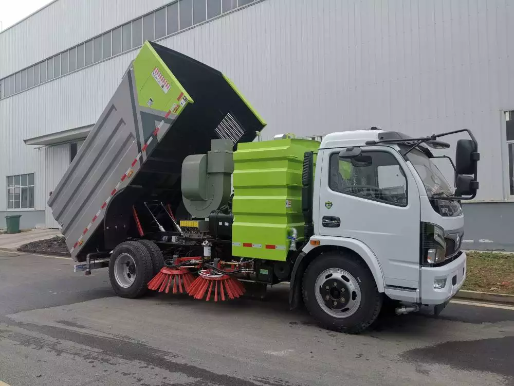 【爆款】程力汽车道路清扫车：智能避障，保障作业安全！