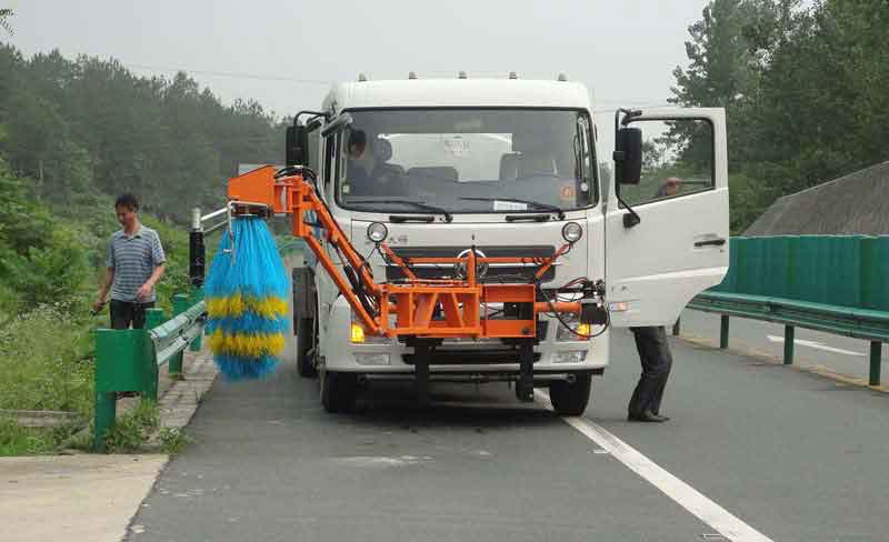 护栏清洗车