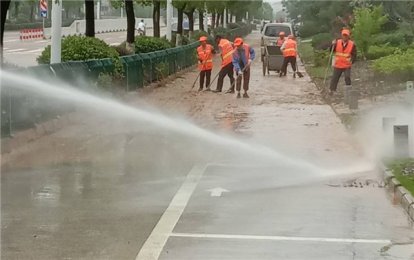 狂风暴雨过后，程力道路清扫车助力环卫